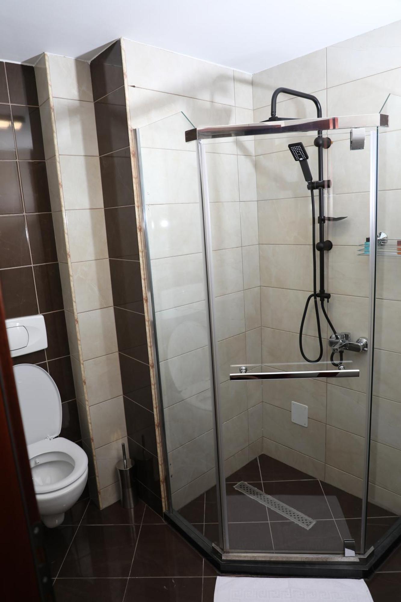 Bruti Hotel بريزرن المظهر الخارجي الصورة