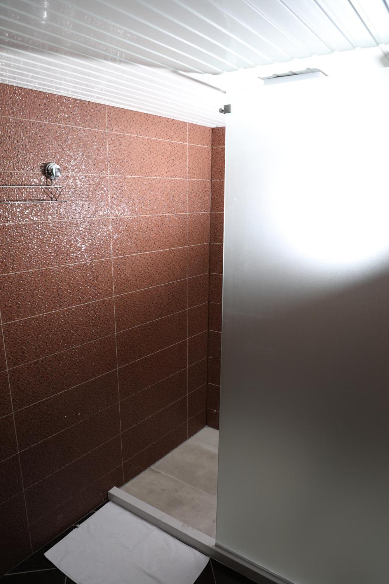 Bruti Hotel بريزرن المظهر الخارجي الصورة