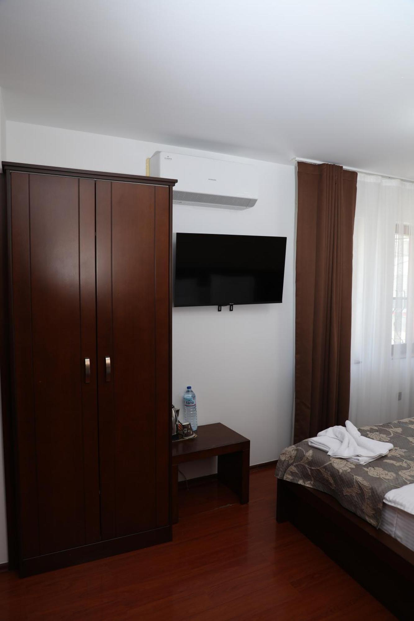 Bruti Hotel بريزرن المظهر الخارجي الصورة