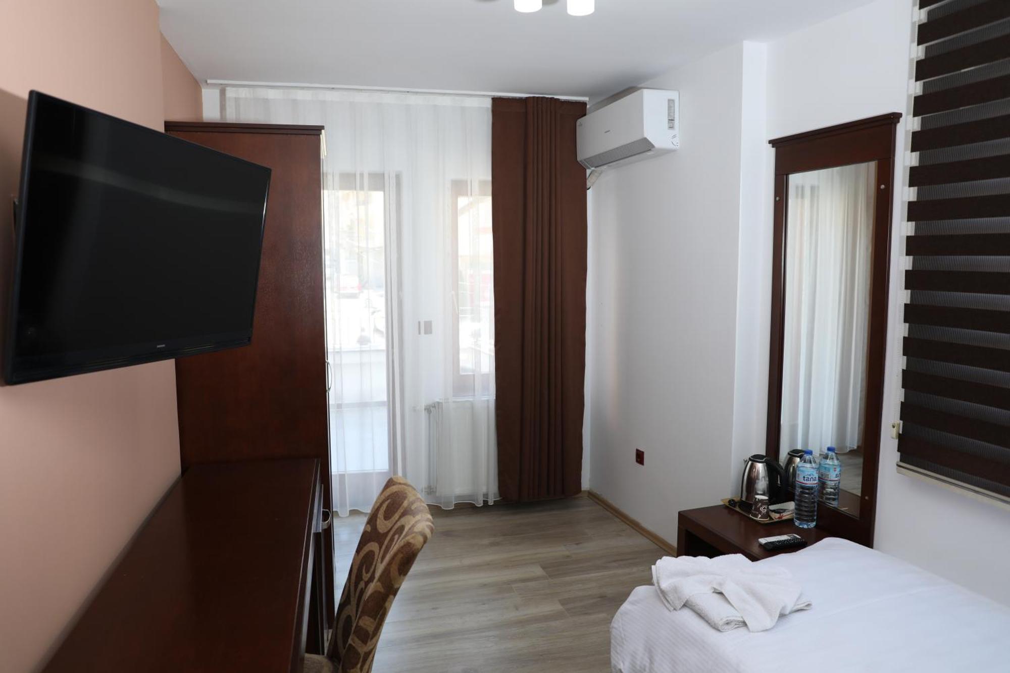 Bruti Hotel بريزرن المظهر الخارجي الصورة