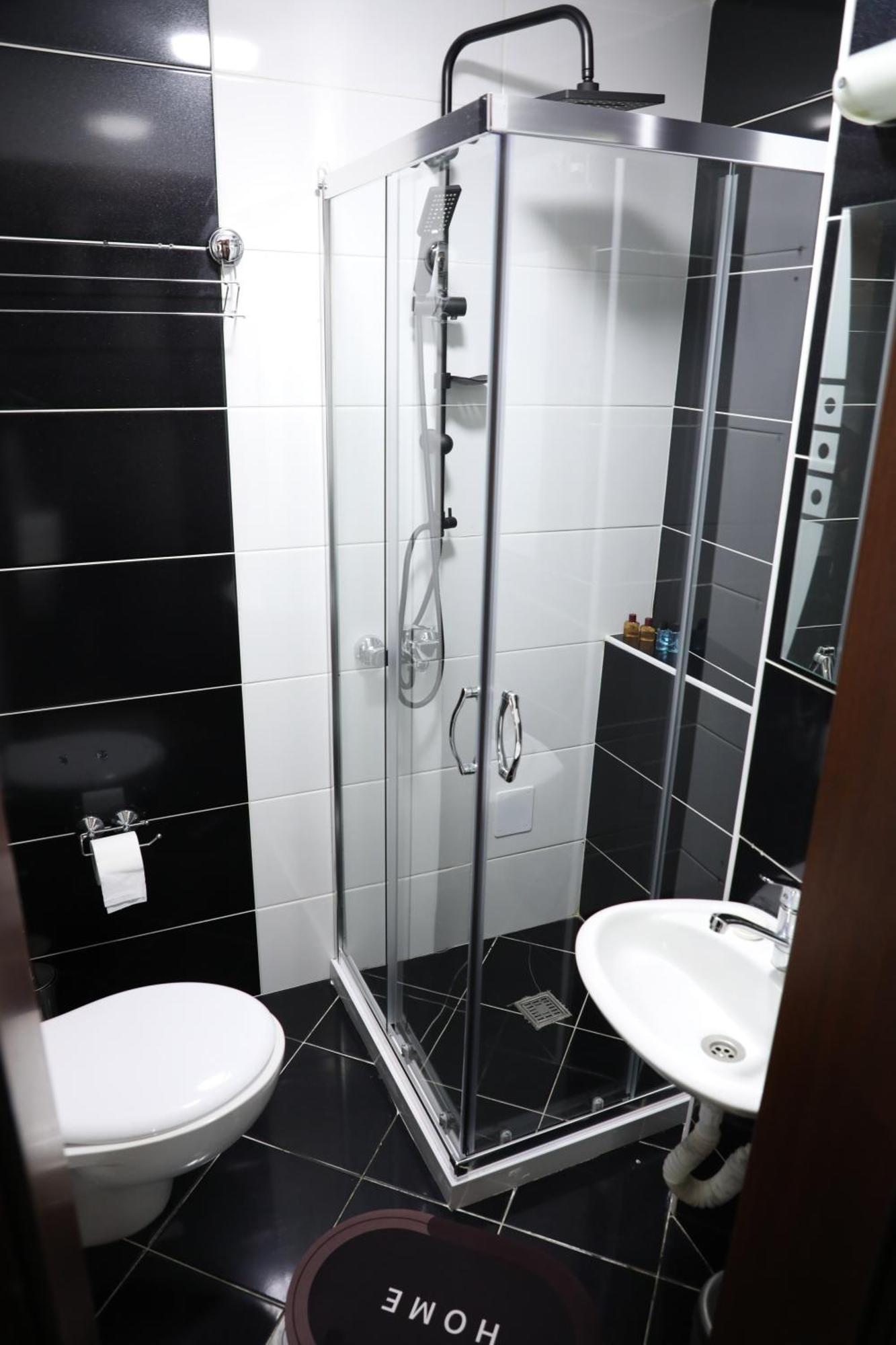 Bruti Hotel بريزرن المظهر الخارجي الصورة