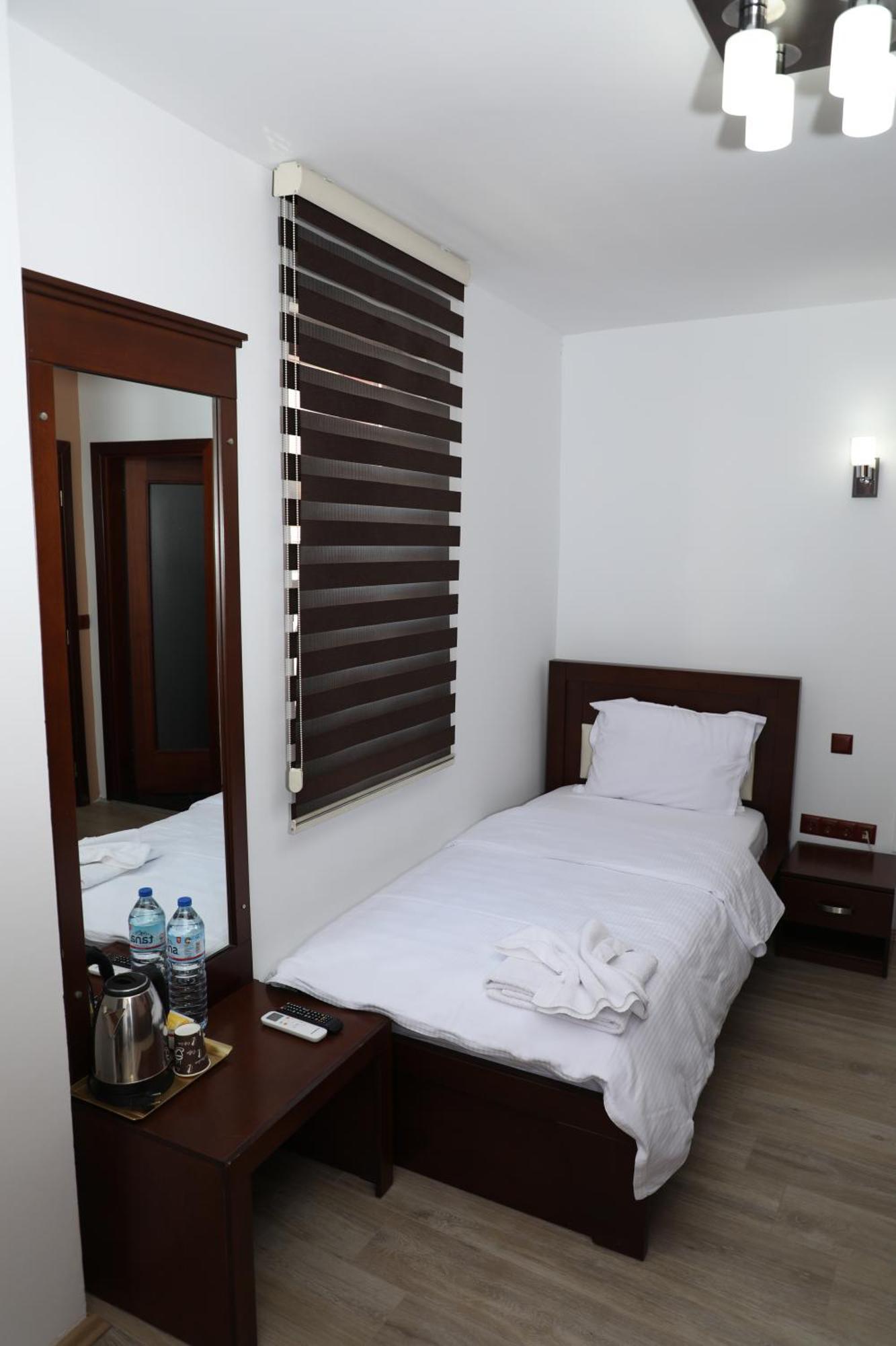 Bruti Hotel بريزرن المظهر الخارجي الصورة