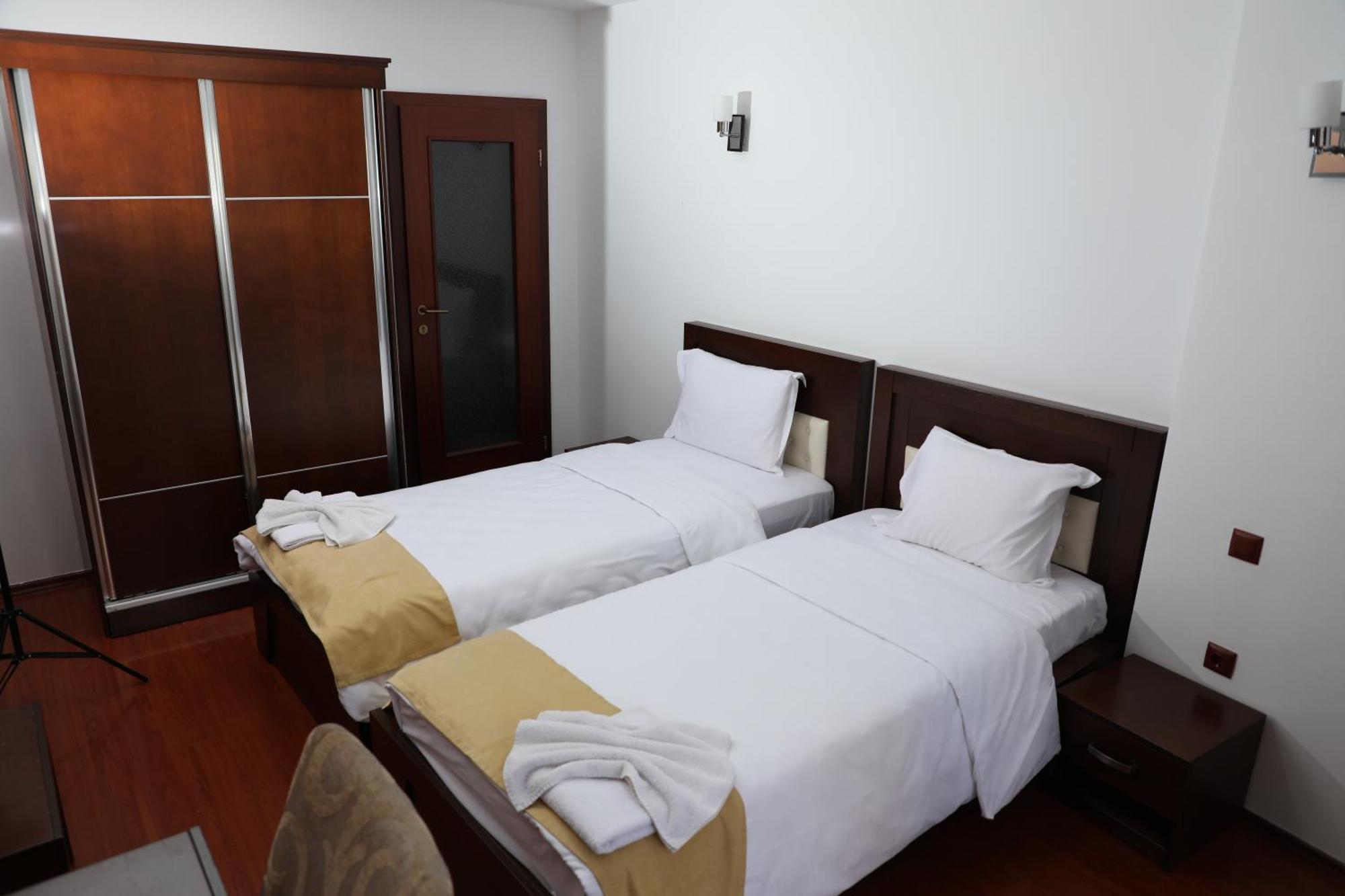 Bruti Hotel بريزرن المظهر الخارجي الصورة