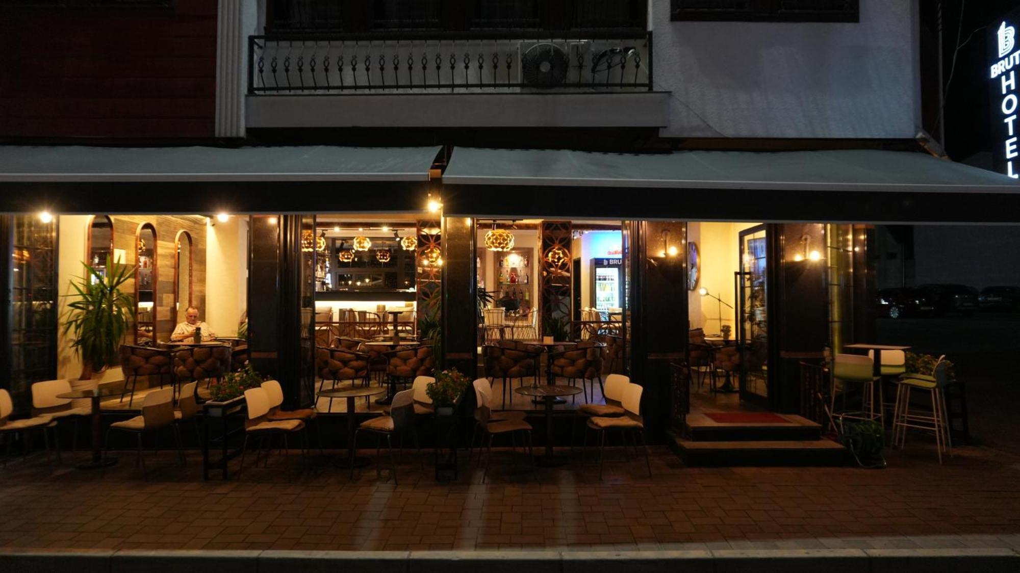 Bruti Hotel بريزرن المظهر الخارجي الصورة
